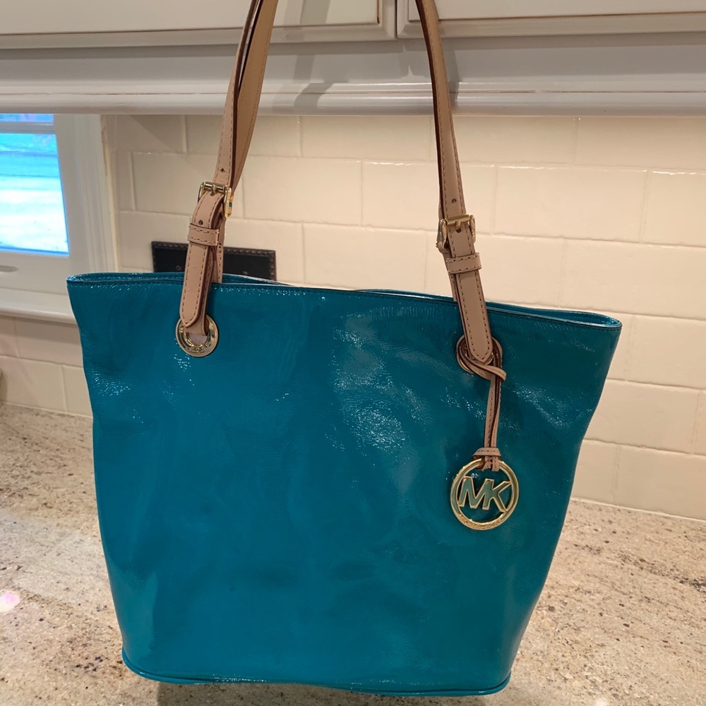Michael Kors Jet Set tote